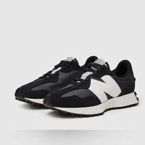 FIGS | New Balance 327